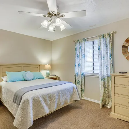 Panama City Beach Townhome With Resort Amenities!
